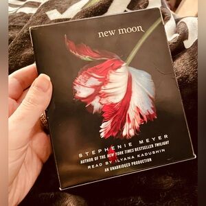 New Moon Book-on-CD